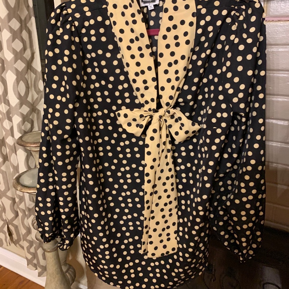 Tan and black neck tie blouse by Mudpie. Worn once